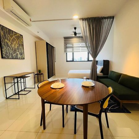 Chambers Serviced Suites Klcc By Cozy Stay Kuala Lumpur Exterior foto