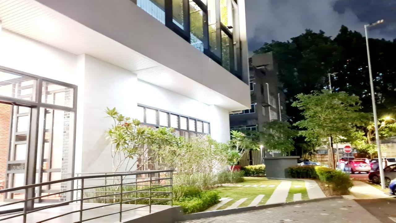 Chambers Serviced Suites Klcc By Cozy Stay Kuala Lumpur Exterior foto